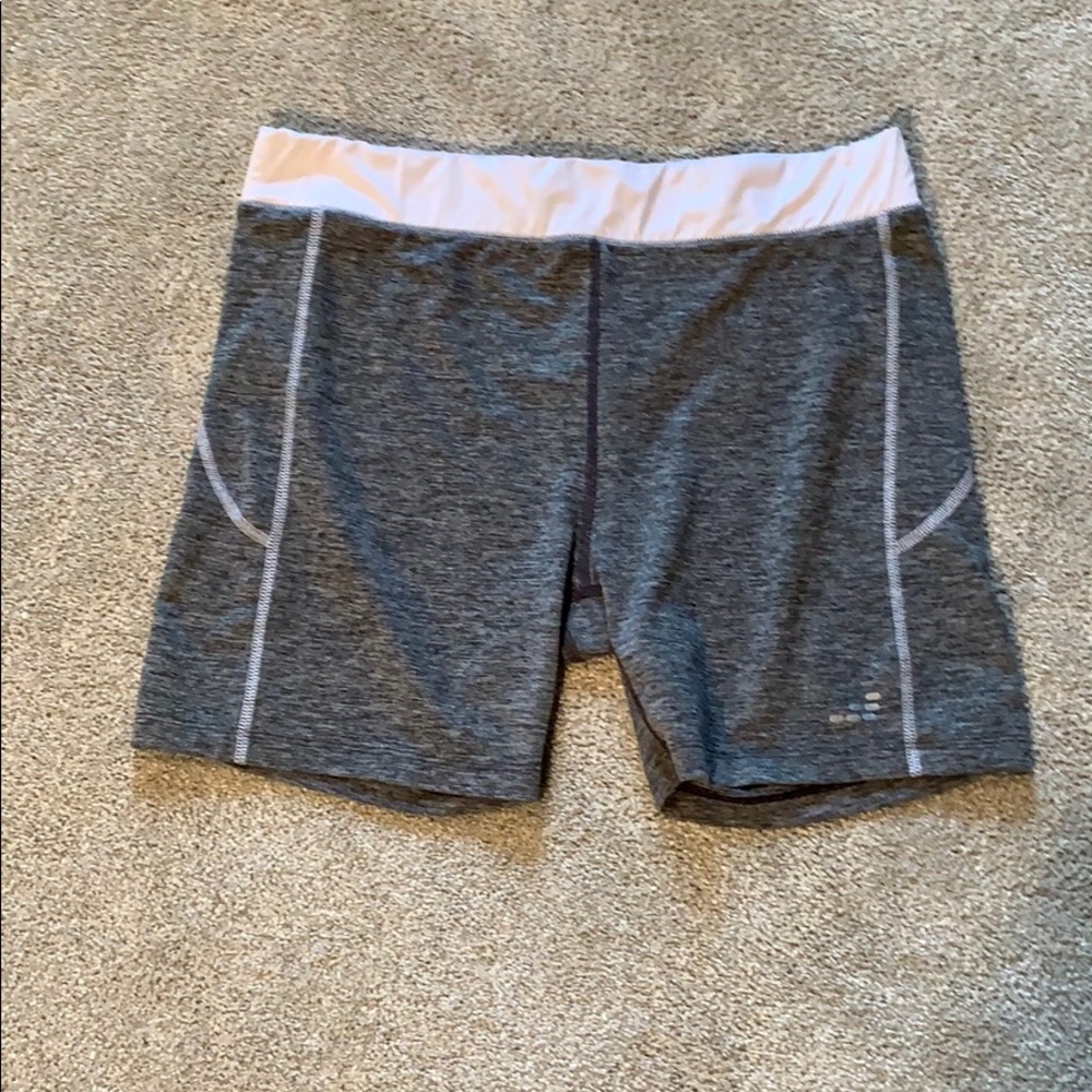 Women’s bcg compression shorts size XL